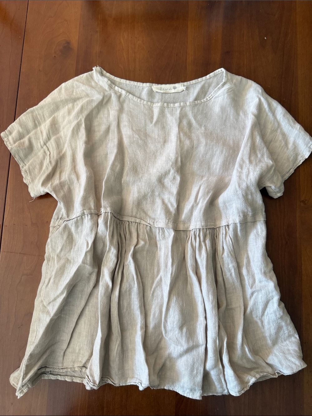 Fleur du Lis Flowy Light Cream Linen Peplum Top